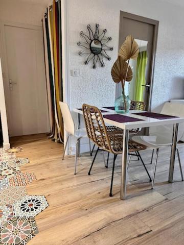 Appartement Avec Jardin Каси Экстерьер фото